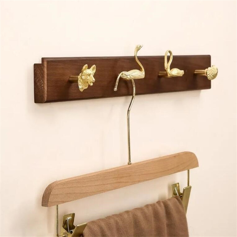 Wall Mount Row Hook Brass Anim - Zara Home Bathroom Accessories 评论和价格